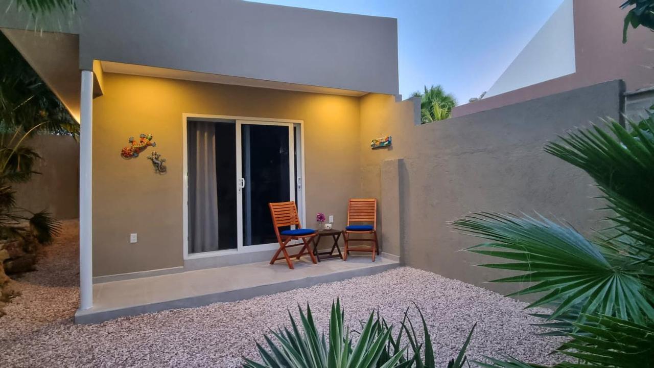 Hibiscus Beach House Jan Thiel Exterior foto